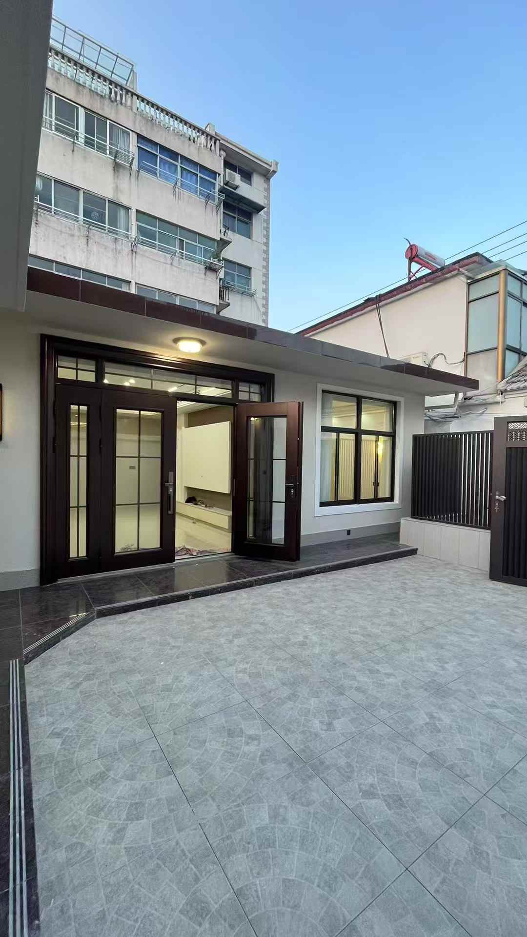 高邮中山路附近，新建单门独院，精装三房，大院子，阳光好